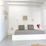 Anemoi アパートホテル ナウサ