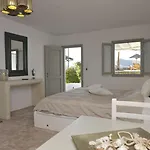 Anemoi Naousa (Paros)