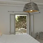 Anemoi 4* Naousa (Paros)