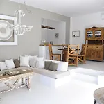Anemoi Aparthotel Naousa (Paros)
