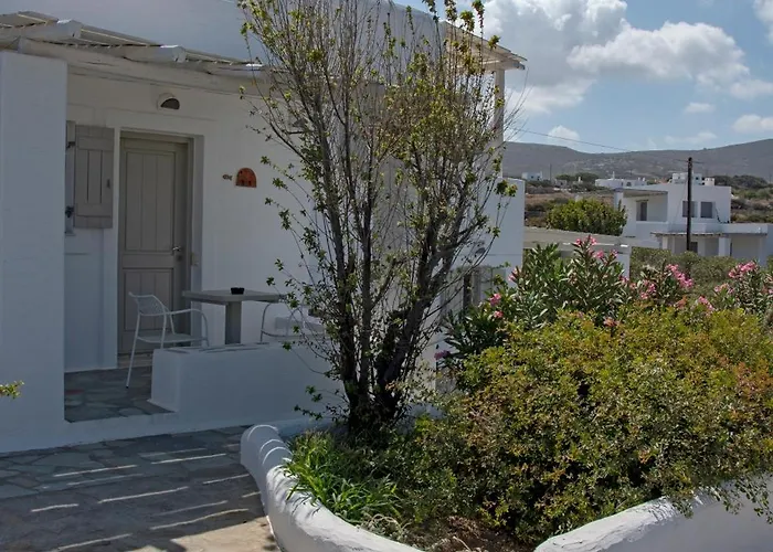 Anemoi Aparthotel Naousa