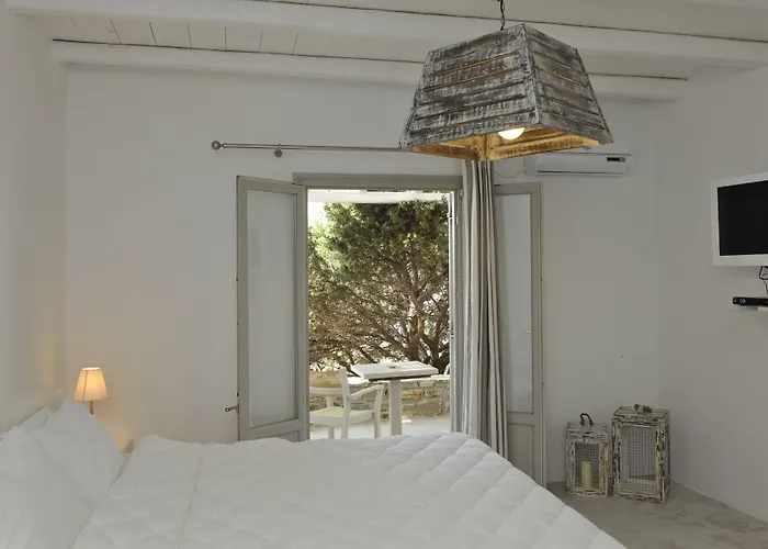 Anemoi 4* Naousa (Paros)