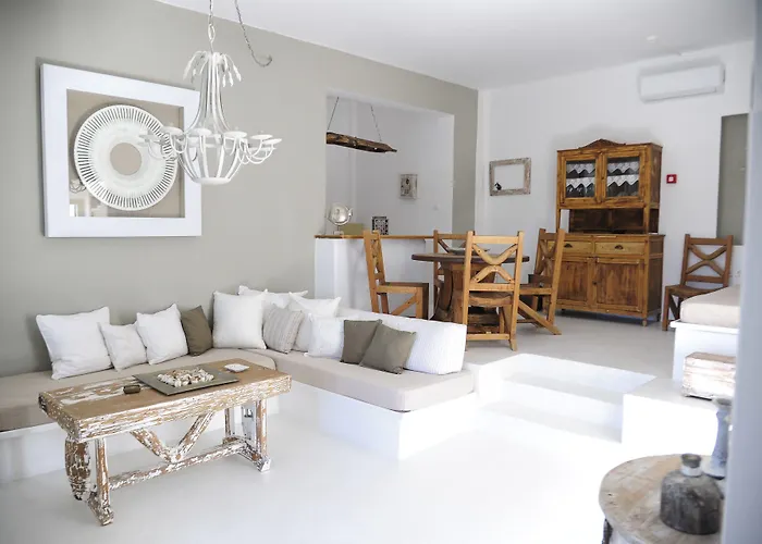 Anemoi Aparthotel Naousa